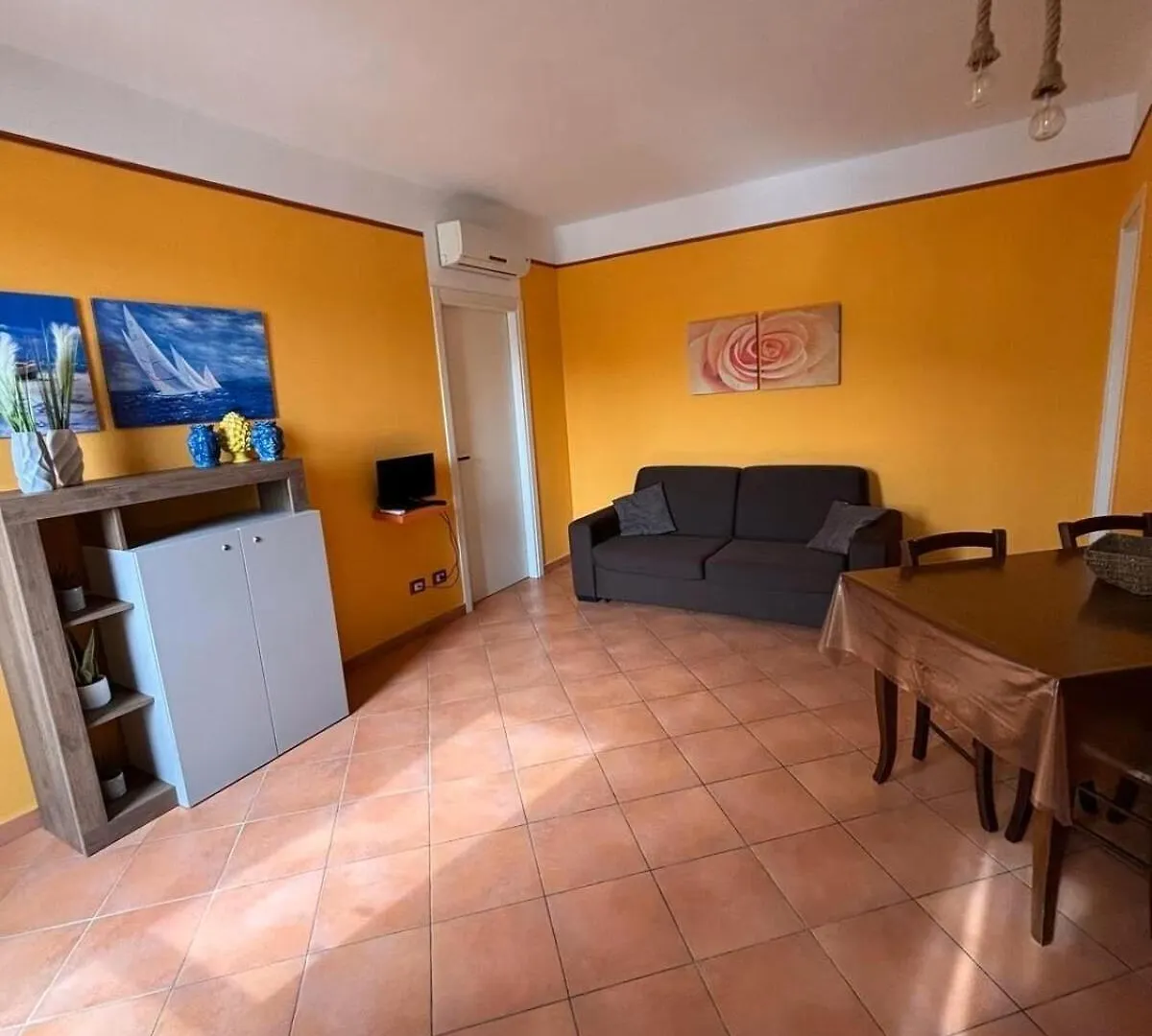 Orange House Favignana Apartment